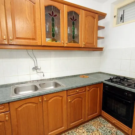 Razanj 5945a Daire *