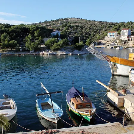 Razanj 5945a Rogoznica (Sibenik-Knin)