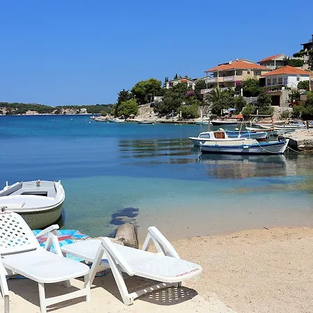 Razanj 5945a Rogoznica (Sibenik-Knin)