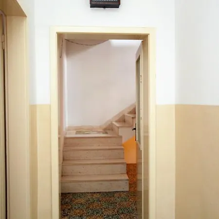 Razanj 5945a